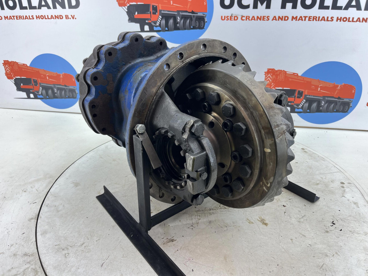 Krupp KMK 5100 Mid differential 13x35 axle 2 - Differential gear for Mobile crane: picture 1 Krupp KMK 5100 Mid differential 13x35 axle 2 - Differential gear for Mobile crane: picture 1
