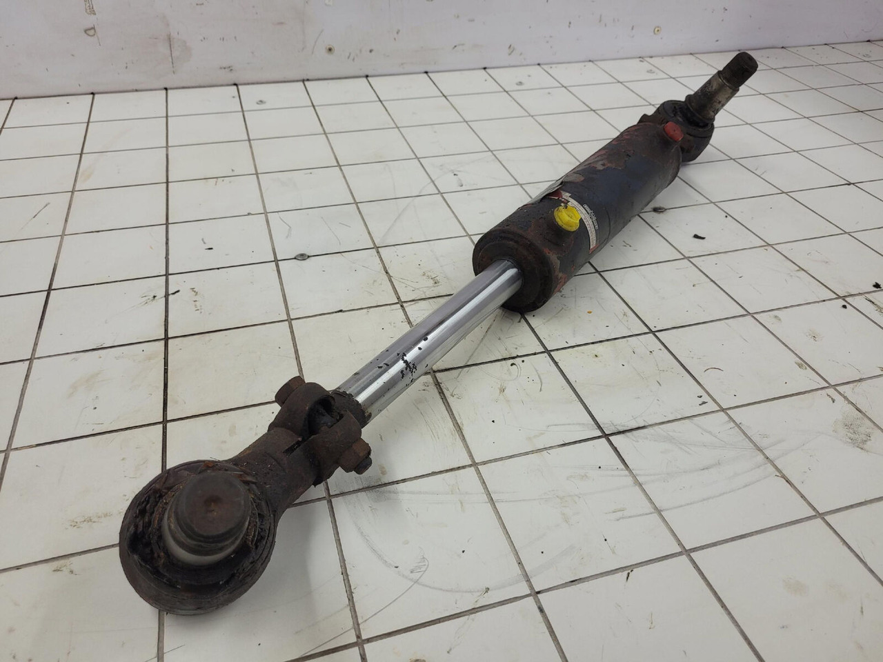 Krupp steering cylinder - Hydraulic cylinder for Mobile crane: picture 2 Krupp steering cylinder - Hydraulic cylinder for Mobile crane: picture 2