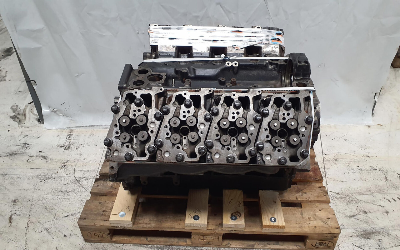 Liebherr D 9508 TI - Engine for Mobile crane: picture 4 Liebherr D 9508 TI - Engine for Mobile crane: picture 4
