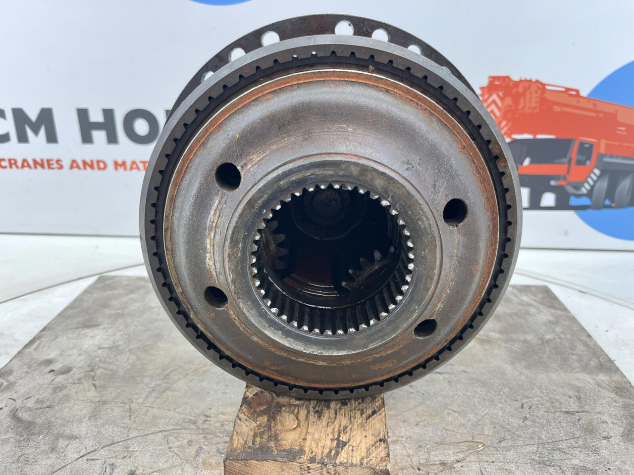 Liebherr LT 1090 planetary gear - Final drive for Mobile crane: picture 4 Liebherr LT 1090 planetary gear - Final drive for Mobile crane: picture 4