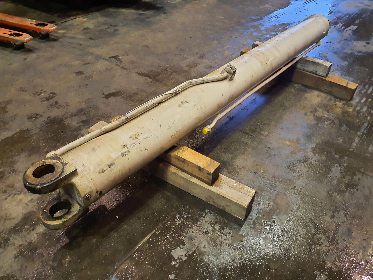 Liebherr LTM 1045-3.1 boom cylinder - Hydraulic cylinder for Mobile crane: picture 4 Liebherr LTM 1045-3.1 boom cylinder - Hydraulic cylinder for Mobile crane: picture 4