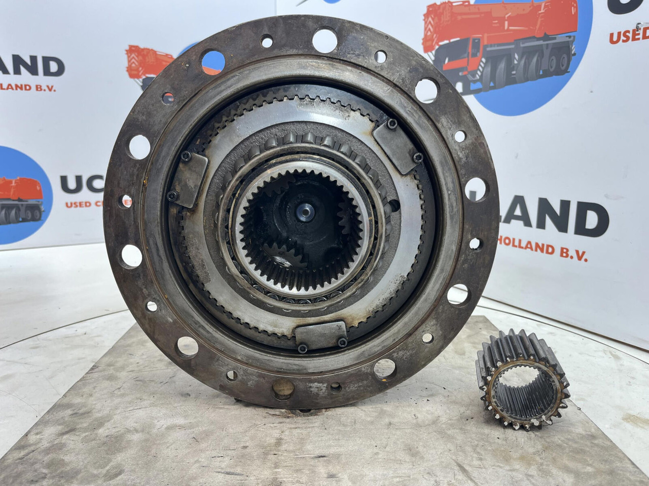 Liebherr LTM 1060 planetary gear 22-25-74-38-3pl-H135-46 - Final drive for Mobile crane: picture 5 Liebherr LTM 1060 planetary gear 22-25-74-38-3pl-H135-46 - Final drive for Mobile crane: picture 5