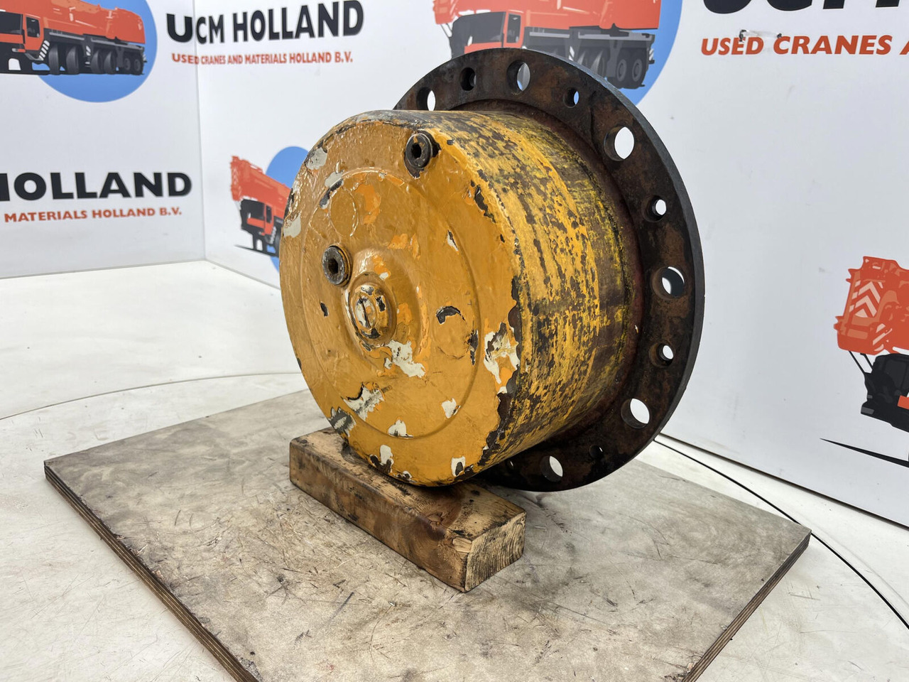 Liebherr LTM 1060 planetary gear 22-25-74-38-3pl-H135-46 - Final drive for Mobile crane: picture 2 Liebherr LTM 1060 planetary gear 22-25-74-38-3pl-H135-46 - Final drive for Mobile crane: picture 2