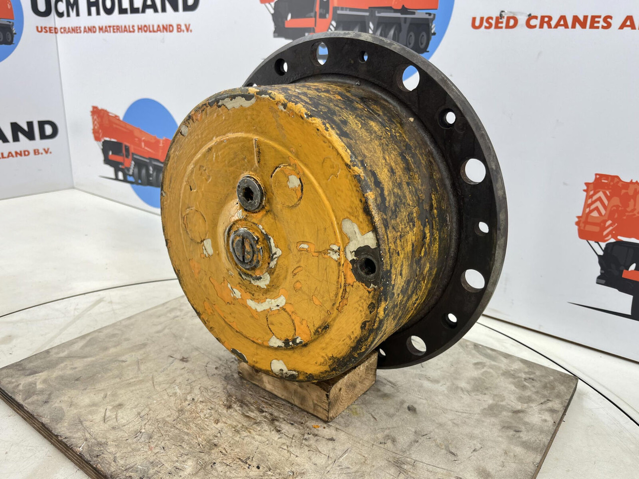 Liebherr LTM 1060 planetary gear 22-25-74-38-3pl-H135-46 - Final drive for Mobile crane: picture 2 Liebherr LTM 1060 planetary gear 22-25-74-38-3pl-H135-46 - Final drive for Mobile crane: picture 2