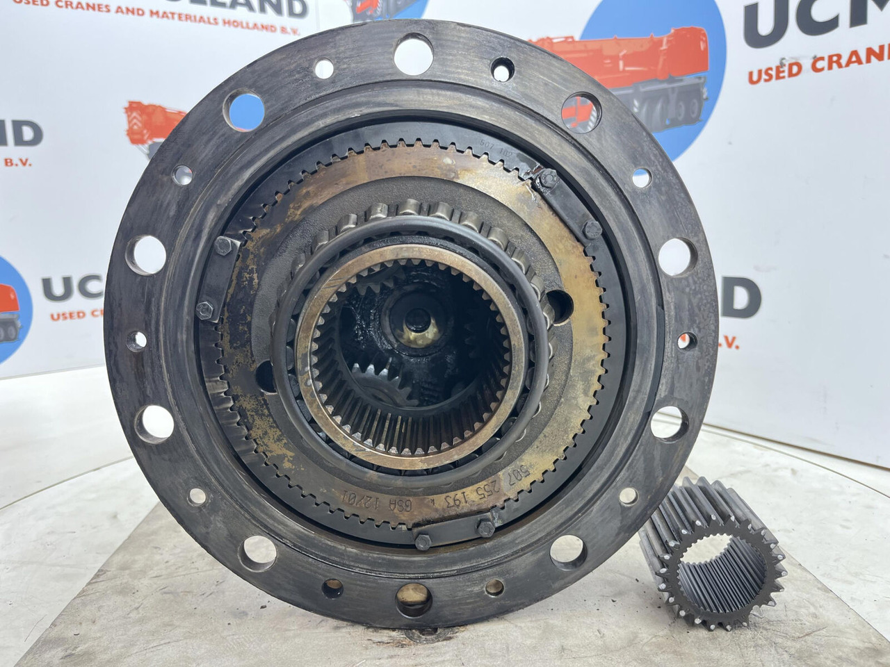 Liebherr LTM 1080 planetary gear 22-25-74-40-3pl-H135-46 - Final drive for Crane: picture 5 Liebherr LTM 1080 planetary gear 22-25-74-40-3pl-H135-46 - Final drive for Crane: picture 5