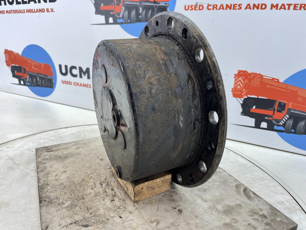 Liebherr LTM 1080 planetary gear 22-25-74-40-3pl-H135-46 - Final drive for Mobile crane: picture 2 Liebherr LTM 1080 planetary gear 22-25-74-40-3pl-H135-46 - Final drive for Mobile crane: picture 2