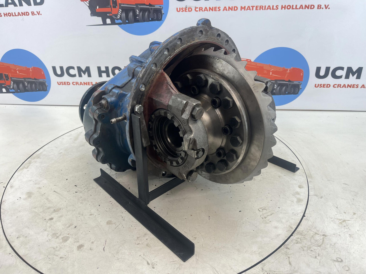 Liebherr LTM 1090/2 mid differential 14x34 axle 2 - Differential gear for Mobile crane: picture 1 Liebherr LTM 1090/2 mid differential 14x34 axle 2 - Differential gear for Mobile crane: picture 1