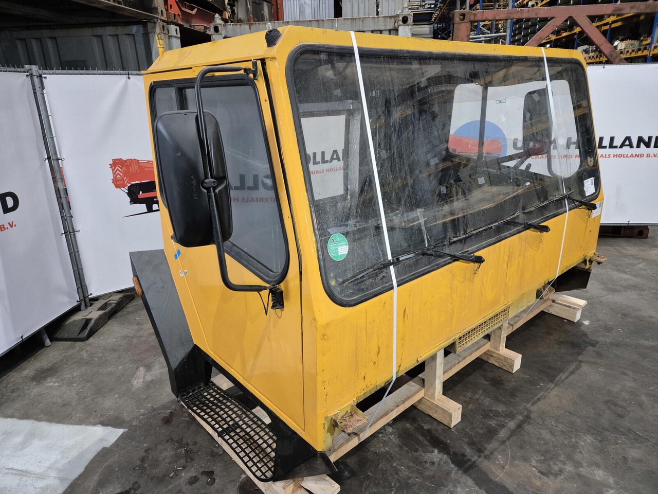 Liebherr LTM drivers cabin - Cab for Mobile crane: picture 1 Liebherr LTM drivers cabin - Cab for Mobile crane: picture 1