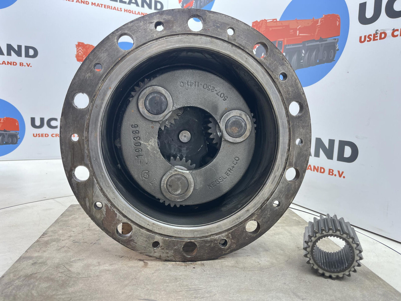 Liebherr Liebherr LTM 1060 planetary gear 22-25-74-38-3pl-H135-46 - Final drive for Mobile crane: picture 4 Liebherr Liebherr LTM 1060 planetary gear 22-25-74-38-3pl-H135-46 - Final drive for Mobile crane: picture 4