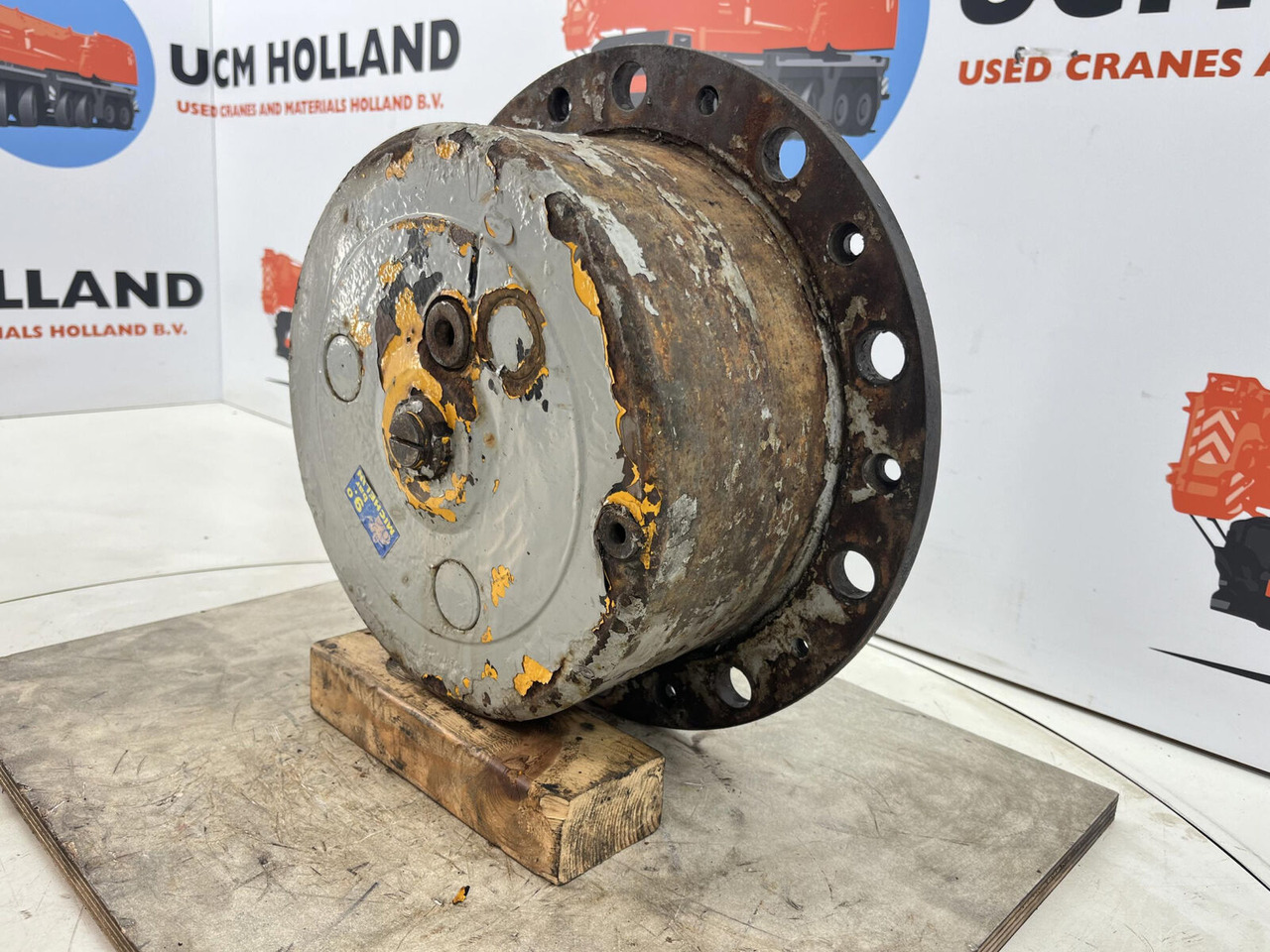 Liebherr Liebherr LTM 1060 planetary gear 22-25-74-38-3pl-H135-46 - Final drive for Mobile crane: picture 2 Liebherr Liebherr LTM 1060 planetary gear 22-25-74-38-3pl-H135-46 - Final drive for Mobile crane: picture 2