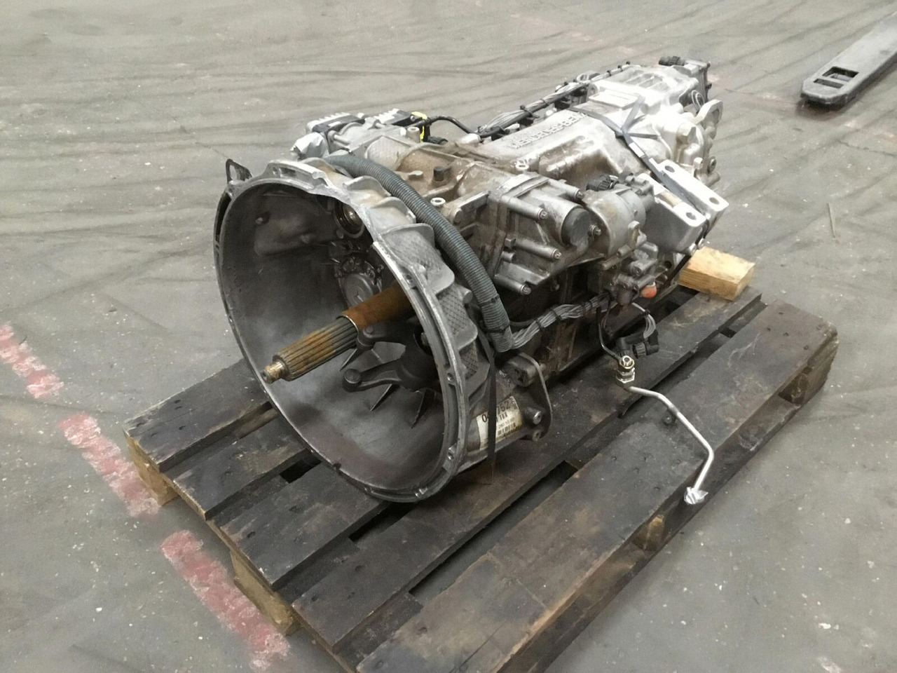 Mercedes-Benz GMK 4100, 4100-L, 5095, 5110-1, 5130 -2 gearbox G240-16 - Gearbox for Mobile crane: picture 3 Mercedes-Benz GMK 4100, 4100-L, 5095, 5110-1, 5130 -2 gearbox G240-16 - Gearbox for Mobile crane: picture 3