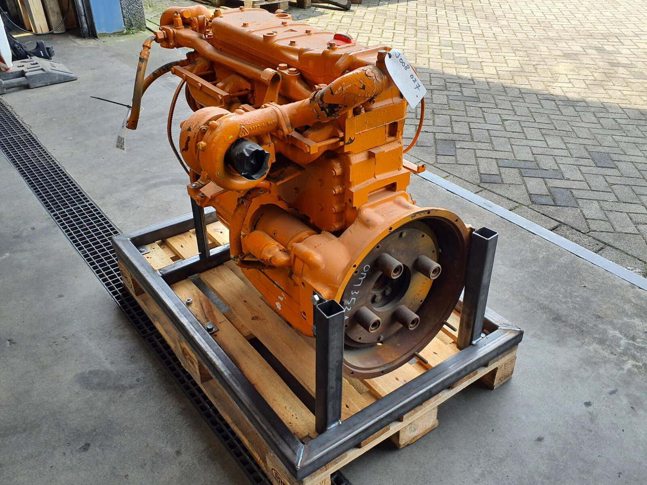 Mercedes-Benz HC 340 engine Mercedes OM 352 A - Engine for Mobile crane: picture 1 Mercedes-Benz HC 340 engine Mercedes OM 352 A - Engine for Mobile crane: picture 1