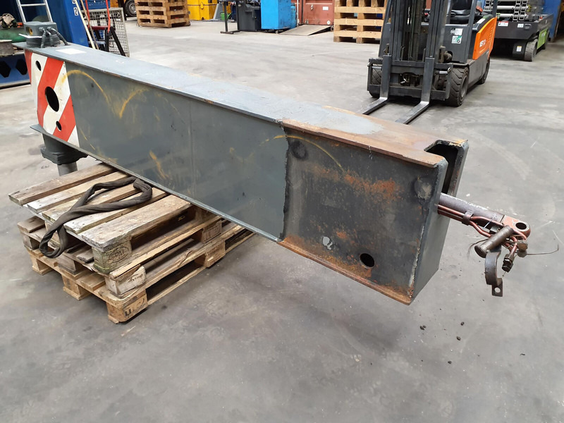 Krupp 70 GMT outriggerbeam rear complete - Spare parts for Crane: picture 4 Krupp 70 GMT outriggerbeam rear complete - Spare parts for Crane: picture 4