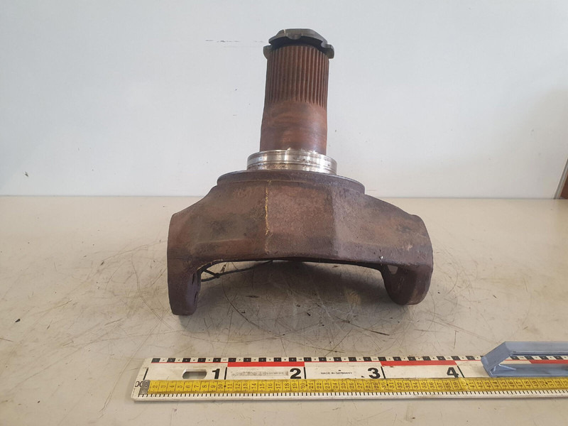 Terex AC 155 axle 3 steering knuckle 16 holes small - Steering knuckle for Crane: picture 1 Terex AC 155 axle 3 steering knuckle 16 holes small - Steering knuckle for Crane: picture 1