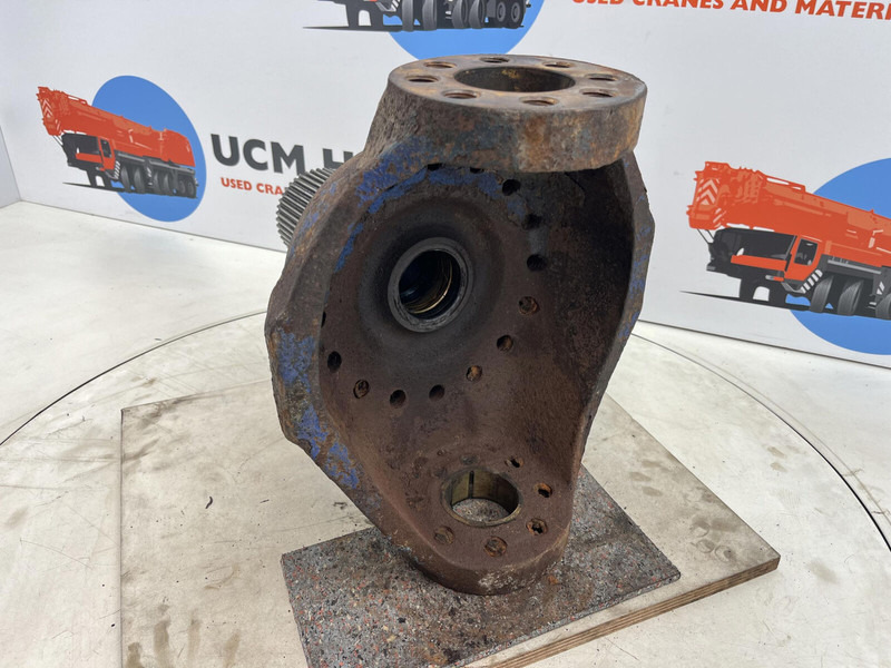Terex AC 205 Steering knuckle 16 holes axle 4 - Steering knuckle for Crane: picture 4 Terex AC 205 Steering knuckle 16 holes axle 4 - Steering knuckle for Crane: picture 4