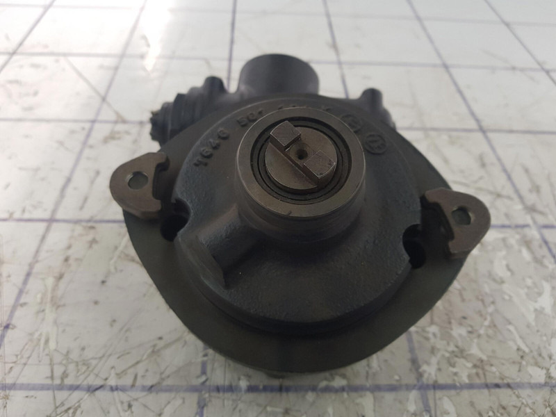 ZF ZF steering pump - Steering pump for Crane: picture 2 ZF ZF steering pump - Steering pump for Crane: picture 2