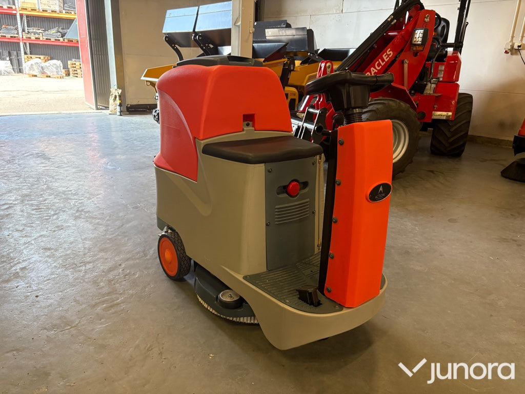 Åkbar skurmaskin - Action A70 - Scrubber dryer: picture 3 Åkbar skurmaskin - Action A70 - Scrubber dryer: picture 3