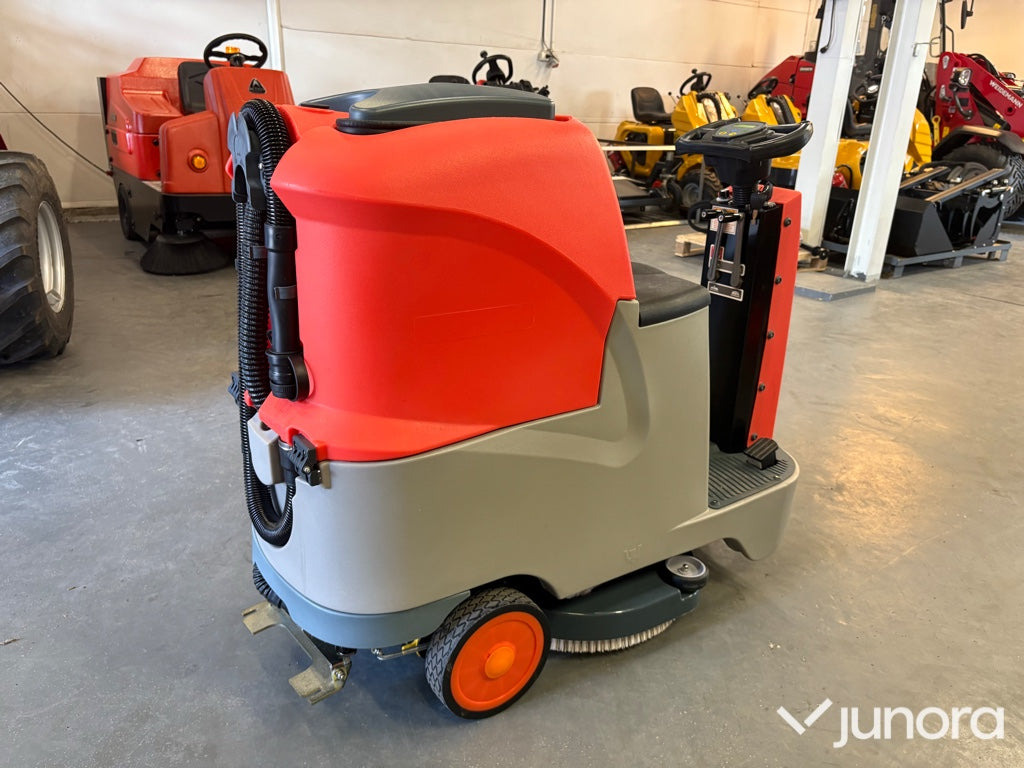 Åkbar skurmaskin - Action A70 - Scrubber dryer: picture 5 Åkbar skurmaskin - Action A70 - Scrubber dryer: picture 5