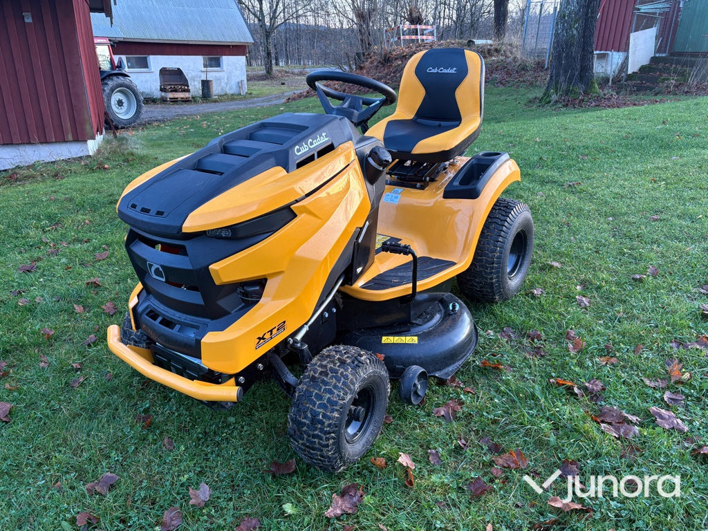 Åkgräsklippare - Cub Cadet, XT2 Enduro Series - Garden mower: picture 1 Åkgräsklippare - Cub Cadet, XT2 Enduro Series - Garden mower: picture 1