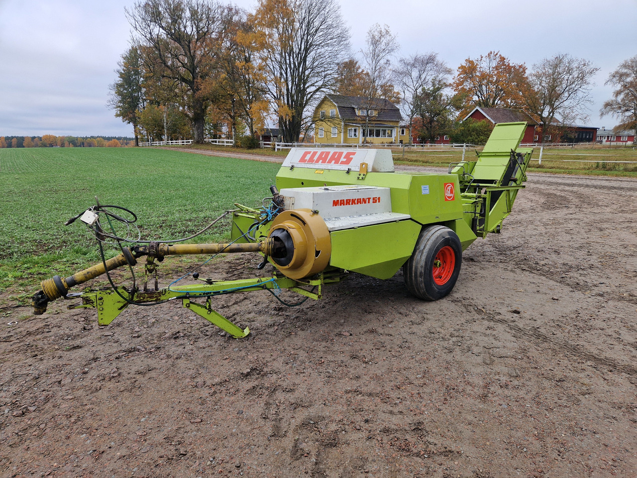 Hårdpress - Claas Markant 51 - Square baler: picture 1 Hårdpress - Claas Markant 51 - Square baler: picture 1