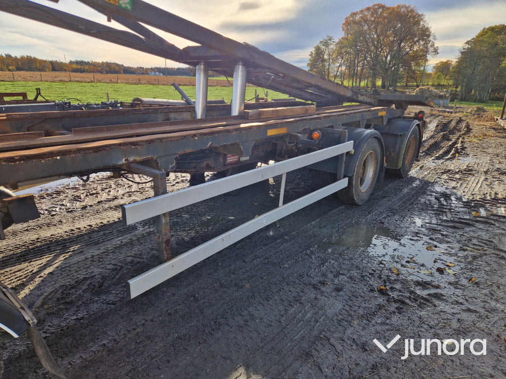 Lastväxlarvagn + Tipp - Härryda, THLBS-300-N - Container transporter/ Swap body trailer: picture 3 Lastväxlarvagn + Tipp - Härryda, THLBS-300-N - Container transporter/ Swap body trailer: picture 3