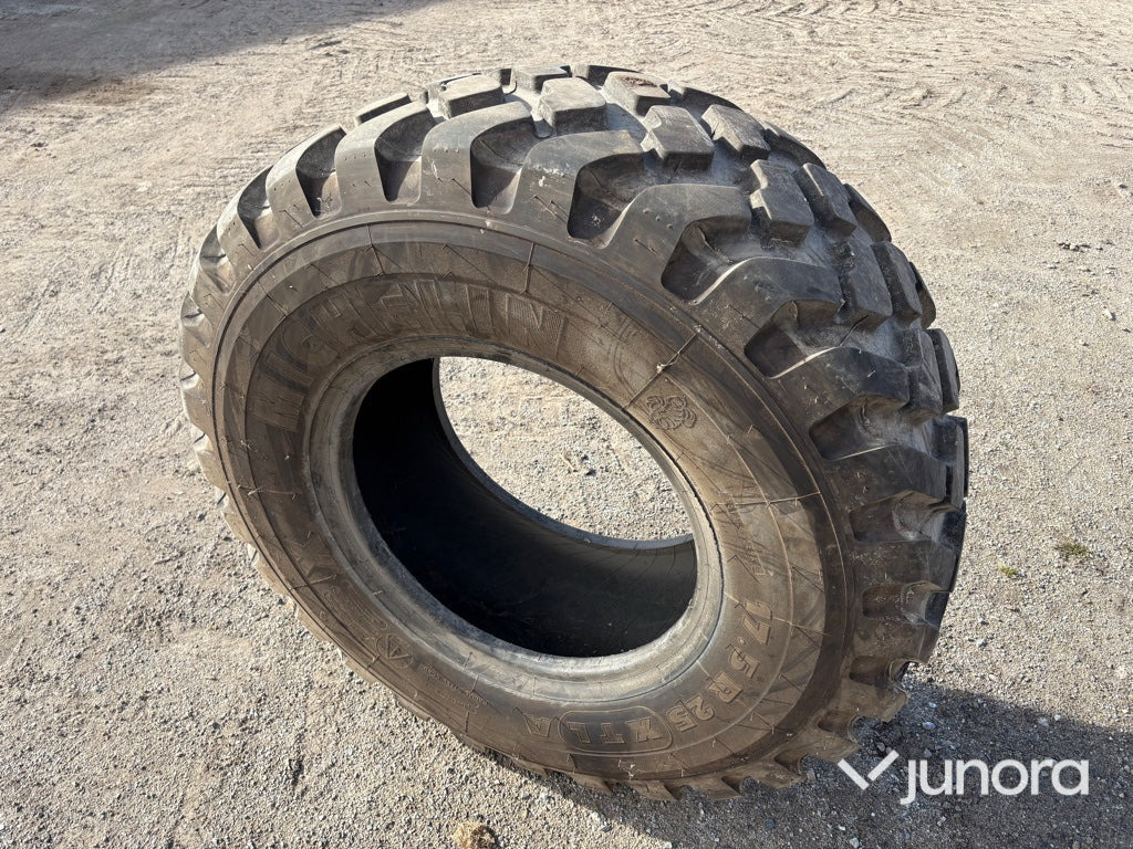 Michelin 17.5 R 25 - Tire: picture 2 Michelin 17.5 R 25 - Tire: picture 2