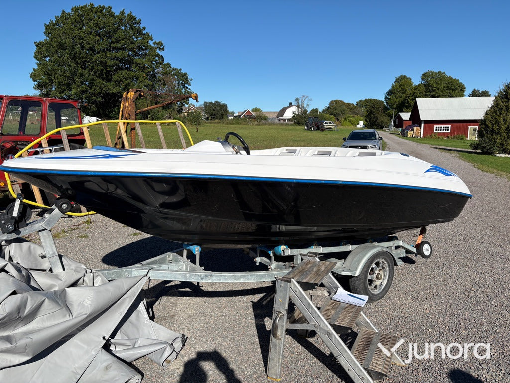 Motorbåt - JH Motor Boat, dubbel vattenjet - Other machinery: picture 2 Motorbåt - JH Motor Boat, dubbel vattenjet - Other machinery: picture 2