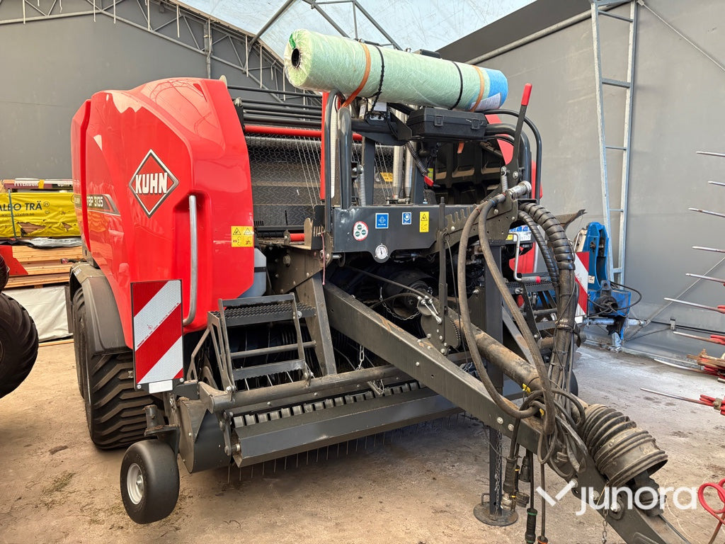 Rundbalspress & Inplastare - Kuhn FBP 3135 Intelliwrap - Round baler, Bale wrapper: picture 2 Rundbalspress & Inplastare - Kuhn FBP 3135 Intelliwrap - Round baler, Bale wrapper: picture 2