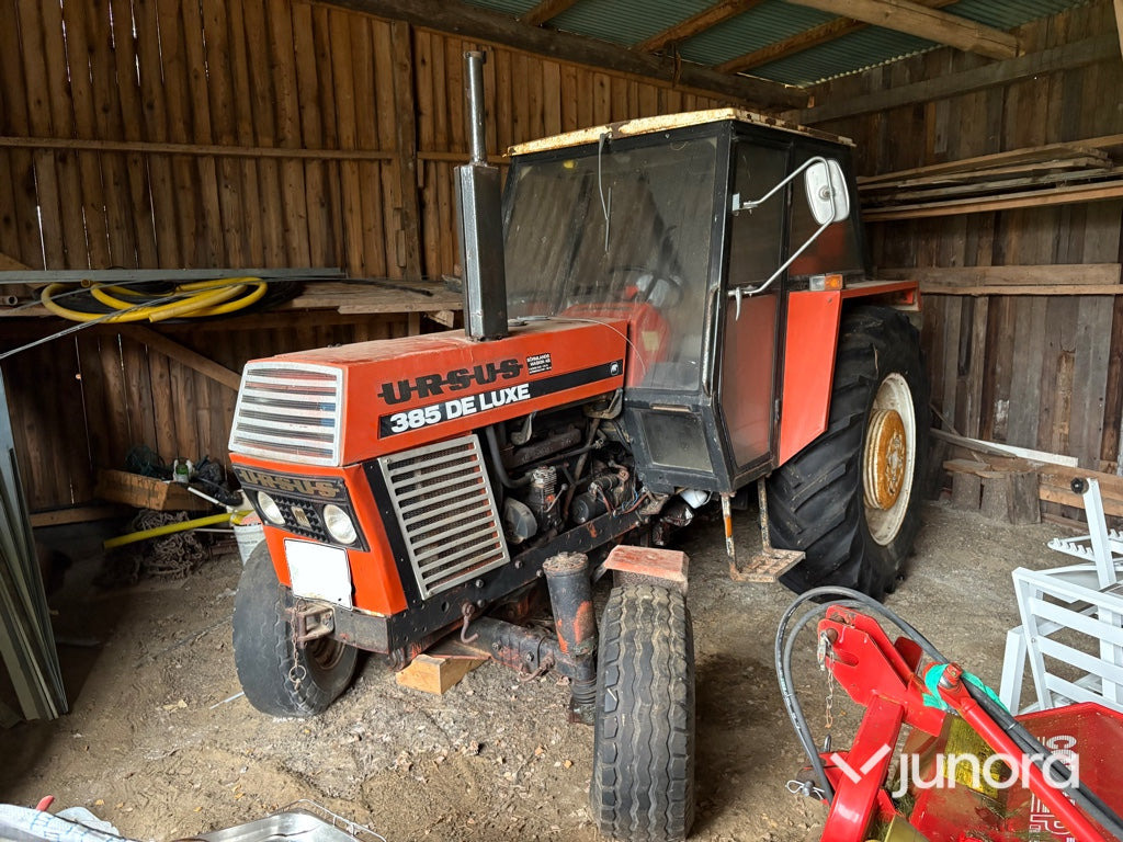 Traktor - Ursus 385 DE LUXE - Farm tractor: picture 1 Traktor - Ursus 385 DE LUXE - Farm tractor: picture 1