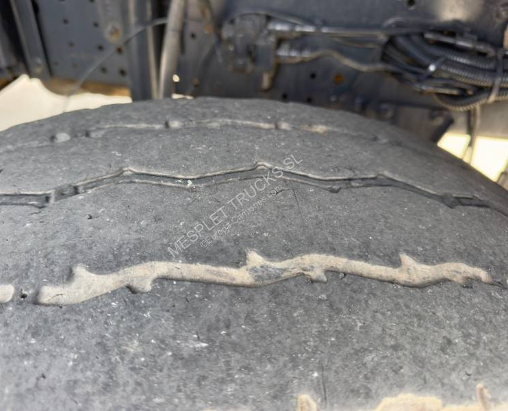 Iveco Trakker 310 - Hook lift truck: picture 3 Iveco Trakker 310 - Hook lift truck: picture 3