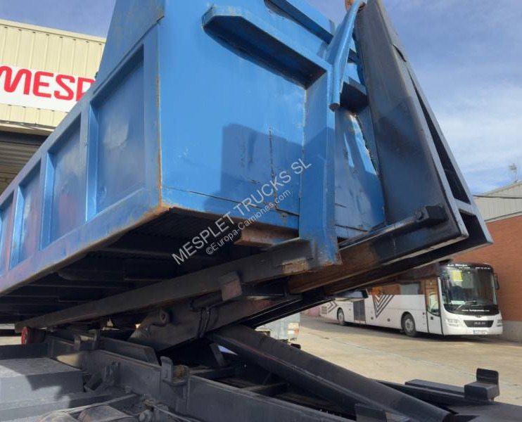 Iveco Trakker 310 - Hook lift truck: picture 4 Iveco Trakker 310 - Hook lift truck: picture 4