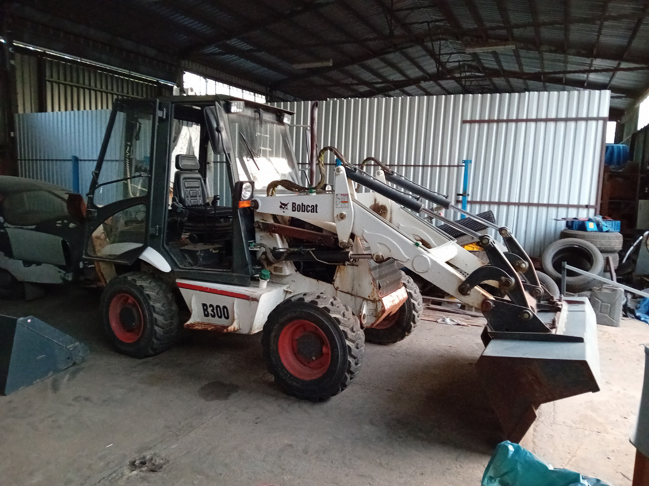 INGERSOLL RAND B300 - Backhoe loader: picture 3 INGERSOLL RAND B300 - Backhoe loader: picture 3