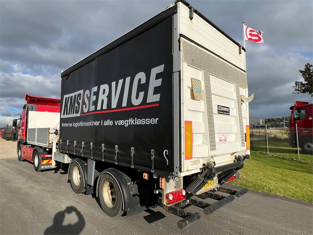 HRD 10,2 mtr Multi city HMF 1823K3 kran - lift - Dropside/ Flatbed semi-trailer: picture 5 HRD 10,2 mtr Multi city HMF 1823K3 kran - lift - Dropside/ Flatbed semi-trailer: picture 5