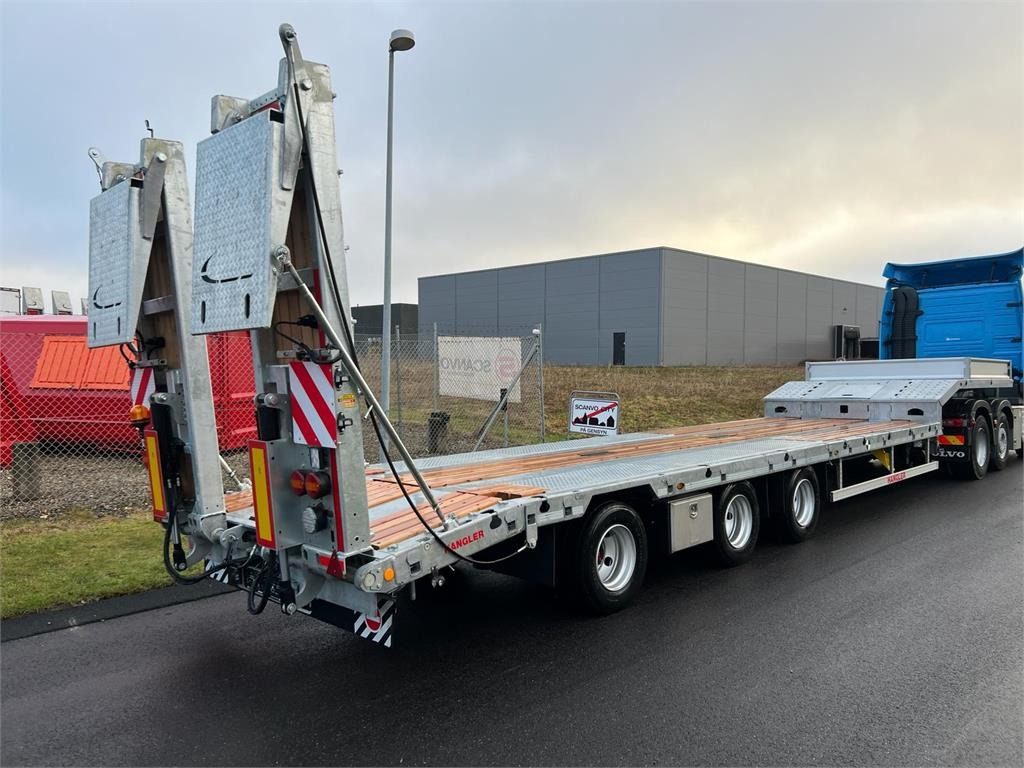 Hangler SDS-H 510-T 3-aks maskintrailer - dobbelt ramper - Low loader semi-trailer: picture 1 Hangler SDS-H 510-T 3-aks maskintrailer - dobbelt ramper - Low loader semi-trailer: picture 1