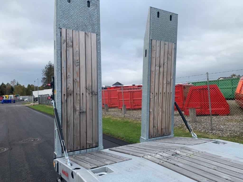 Low loader trailer Hangler TPS-H 210 Jumbo-Z - 20 ton hydr. ramper: picture 8 Low loader trailer Hangler TPS-H 210 Jumbo-Z - 20 ton hydr. ramper: picture 8