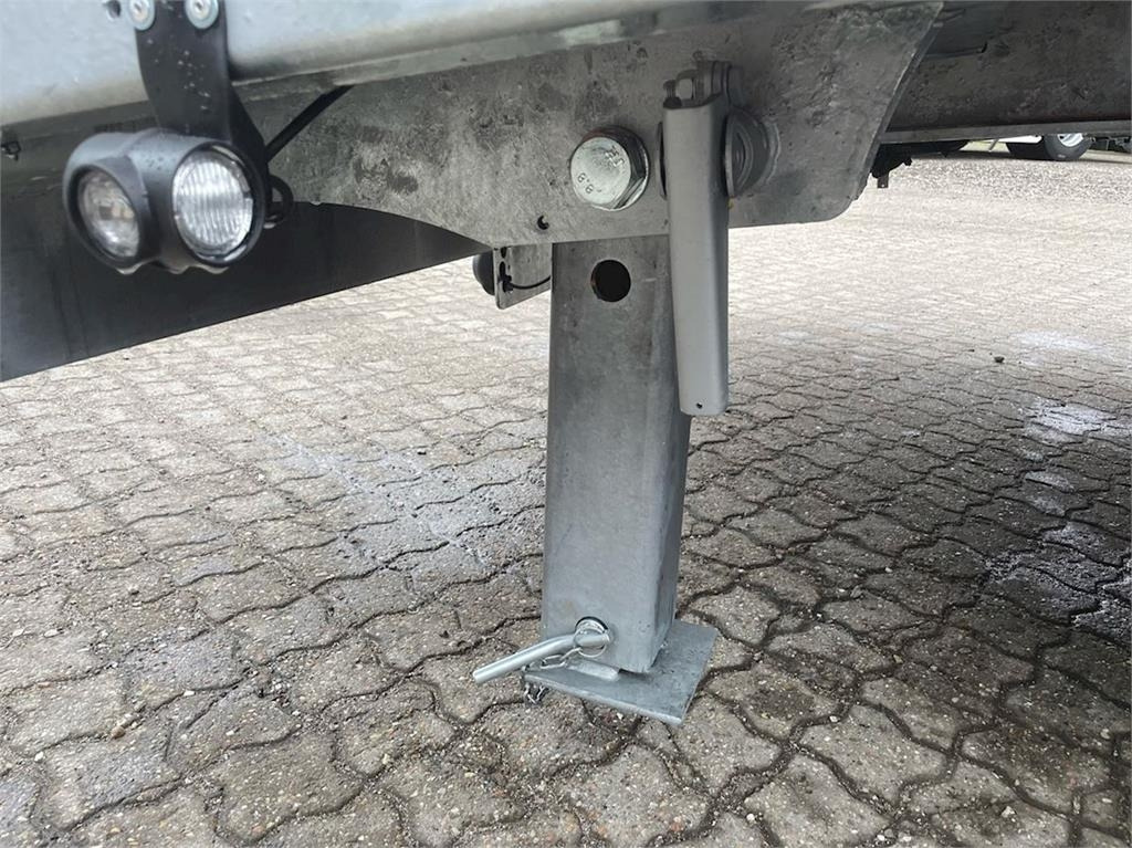 Low loader trailer Hangler TPS-H 210 Jumbo-Z - 20 ton hydr. ramper: picture 18 Low loader trailer Hangler TPS-H 210 Jumbo-Z - 20 ton hydr. ramper: picture 18