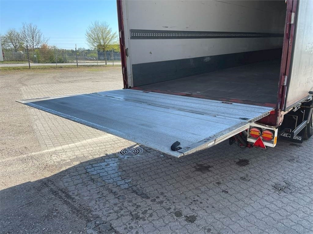 Closed box semi-trailer Kel-Berg 3-aks med folde-slædelift: picture 7