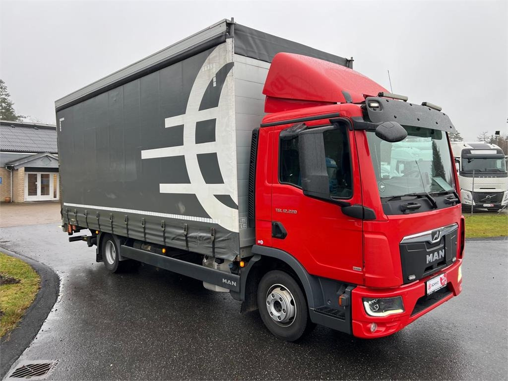 MAN TGL 12-220 BL - Curtainsider truck: picture 3 MAN TGL 12-220 BL - Curtainsider truck: picture 3