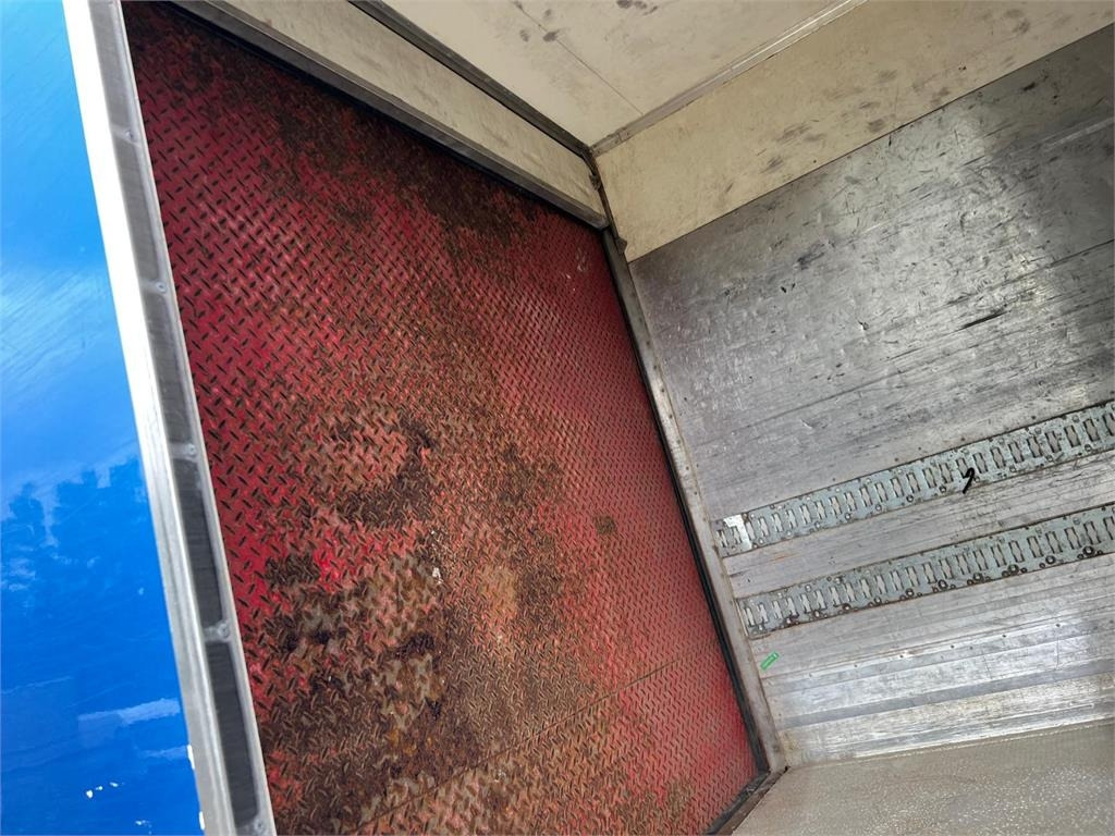 Box truck Scania P320 DB 4x2 MLB - low entry: picture 14