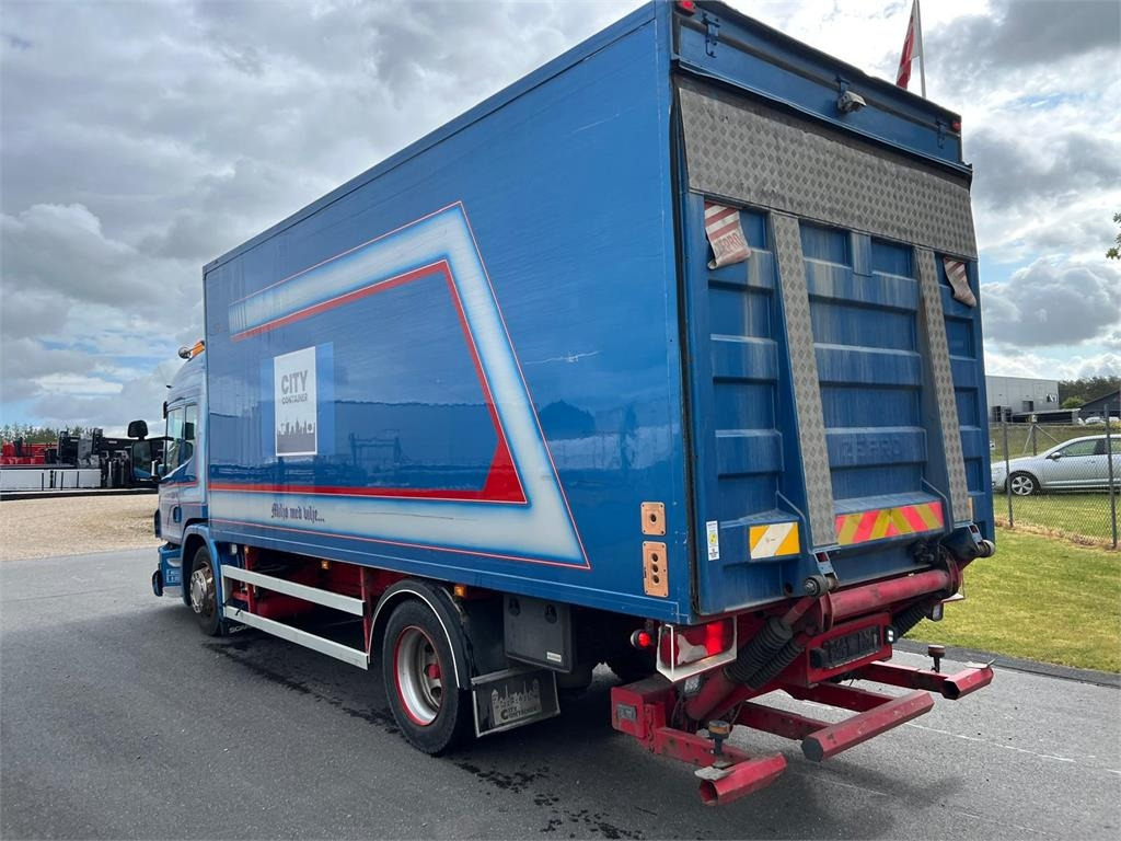 Scania P320 DB 4x2 MLB - low entry - Box truck: picture 5 Scania P320 DB 4x2 MLB - low entry - Box truck: picture 5