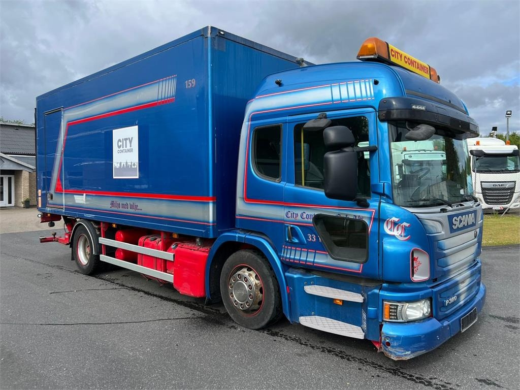 Scania P320 DB 4x2 MLB - low entry - Box truck: picture 1 Scania P320 DB 4x2 MLB - low entry - Box truck: picture 1