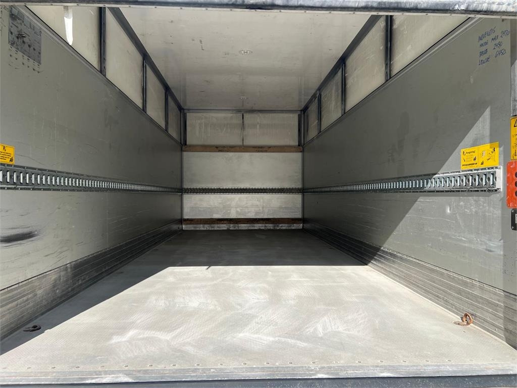Box truck Volvo FL 250 16 ton: picture 12