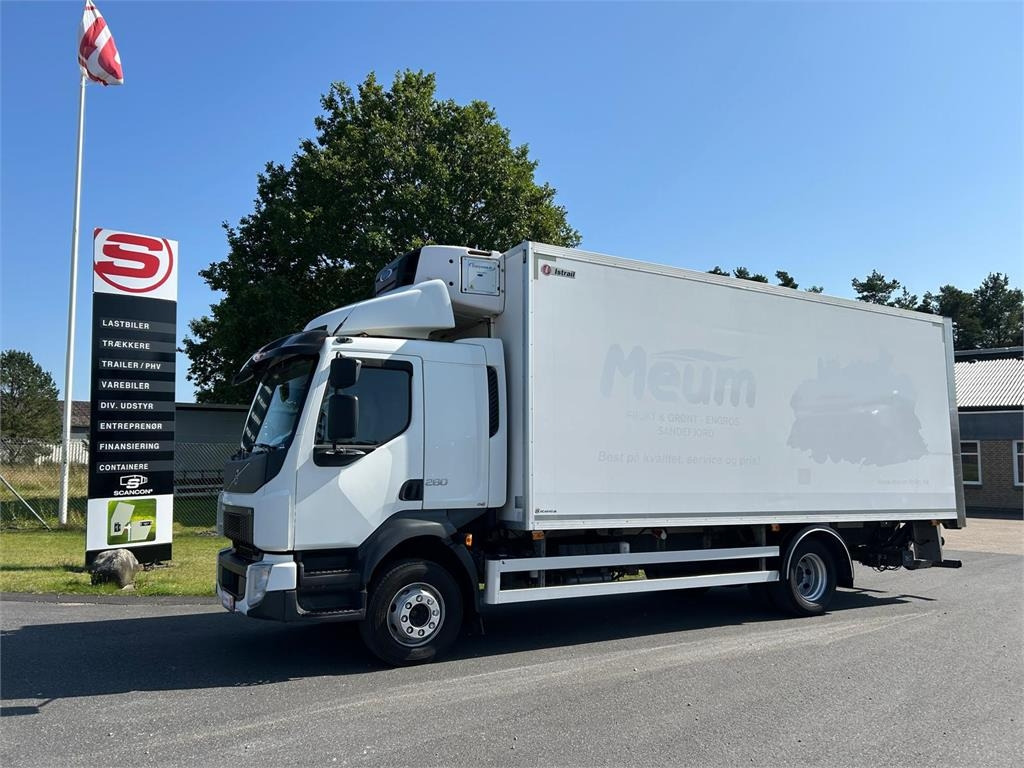 Volvo FL 280 (12 ton) Dobbelt compartment - Refrigerator truck: picture 1 Volvo FL 280 (12 ton) Dobbelt compartment - Refrigerator truck: picture 1
