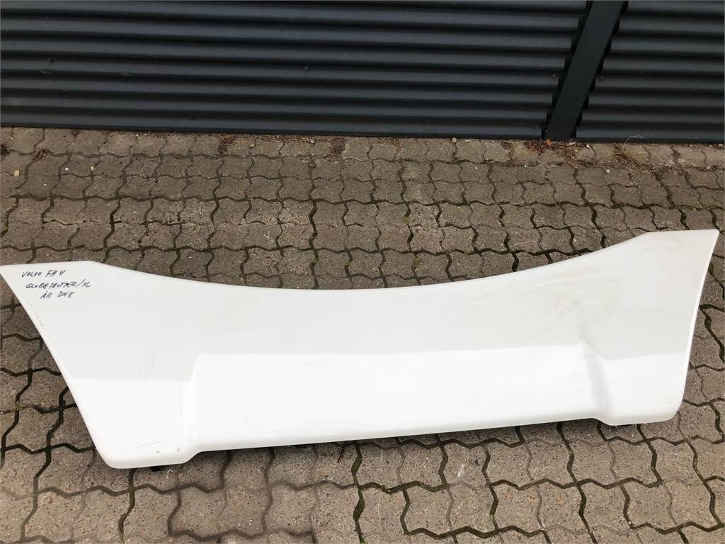 Volvo Tagspoiler Volvo FH Globetrotter 2018 - Aerodynamics/ Spoiler for Truck: picture 2 Volvo Tagspoiler Volvo FH Globetrotter 2018 - Aerodynamics/ Spoiler for Truck: picture 2