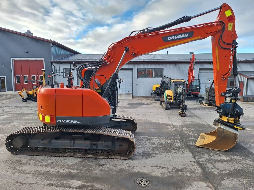 Doosan DX235LCR ENGCON, 3D-LAITTEET  - Crawler excavator: picture 5 Doosan DX235LCR ENGCON, 3D-LAITTEET  - Crawler excavator: picture 5