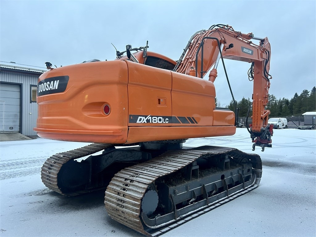 Doosan MYYTY! SOLD! DX180LCH PYÖRITTÄJÄLLÄ - Crawler excavator: picture 4 Doosan MYYTY! SOLD! DX180LCH PYÖRITTÄJÄLLÄ - Crawler excavator: picture 4