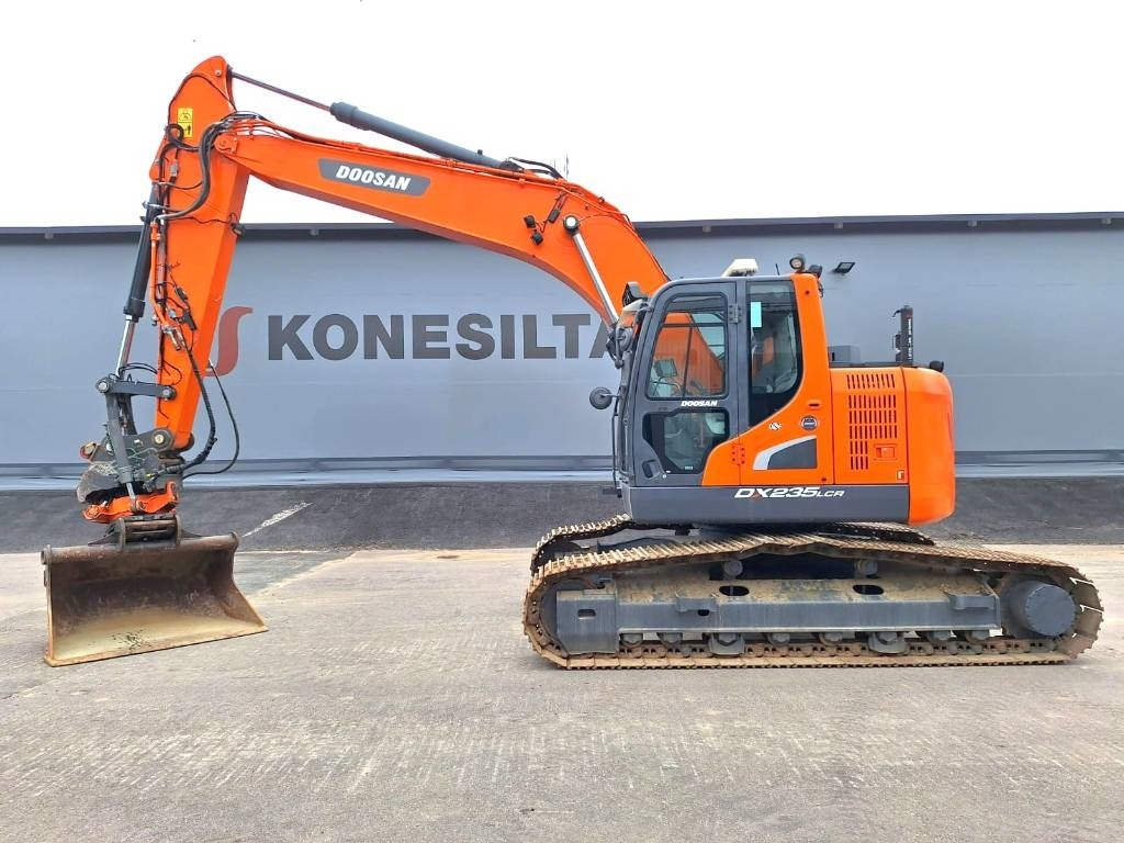 Doosan MYYTY! SOLD! DX235LCR-5 PYÖRITTÄJÄ - Crawler excavator: picture 1 Doosan MYYTY! SOLD! DX235LCR-5 PYÖRITTÄJÄ - Crawler excavator: picture 1
