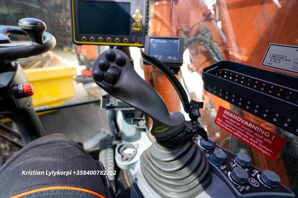 Wheel excavator Hitachi ZX180W-7 HUIPPUVARUSTEET STAGE 5: picture 32