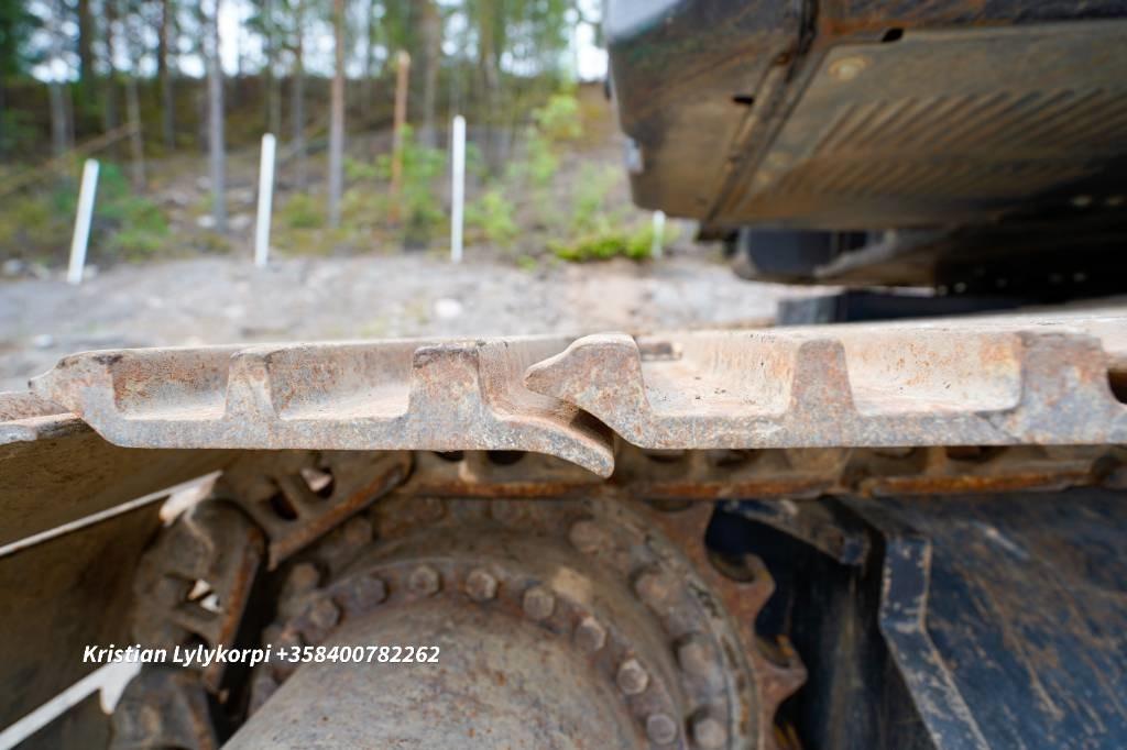 Crawler excavator Hitachi ZX225USLC-7 STAGE V: picture 13