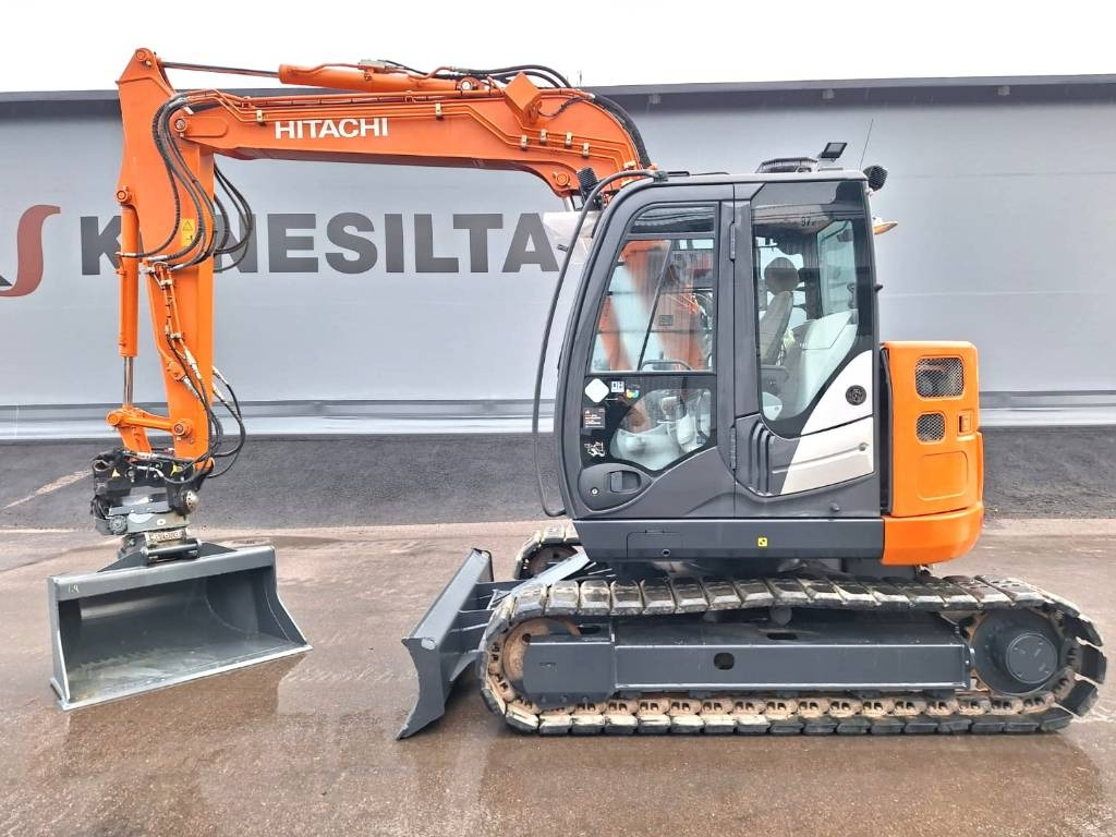 Hitachi ZX85US-5 PYÖRITTÄJÄLLÄ  - Mini excavator: picture 1 Hitachi ZX85US-5 PYÖRITTÄJÄLLÄ  - Mini excavator: picture 1